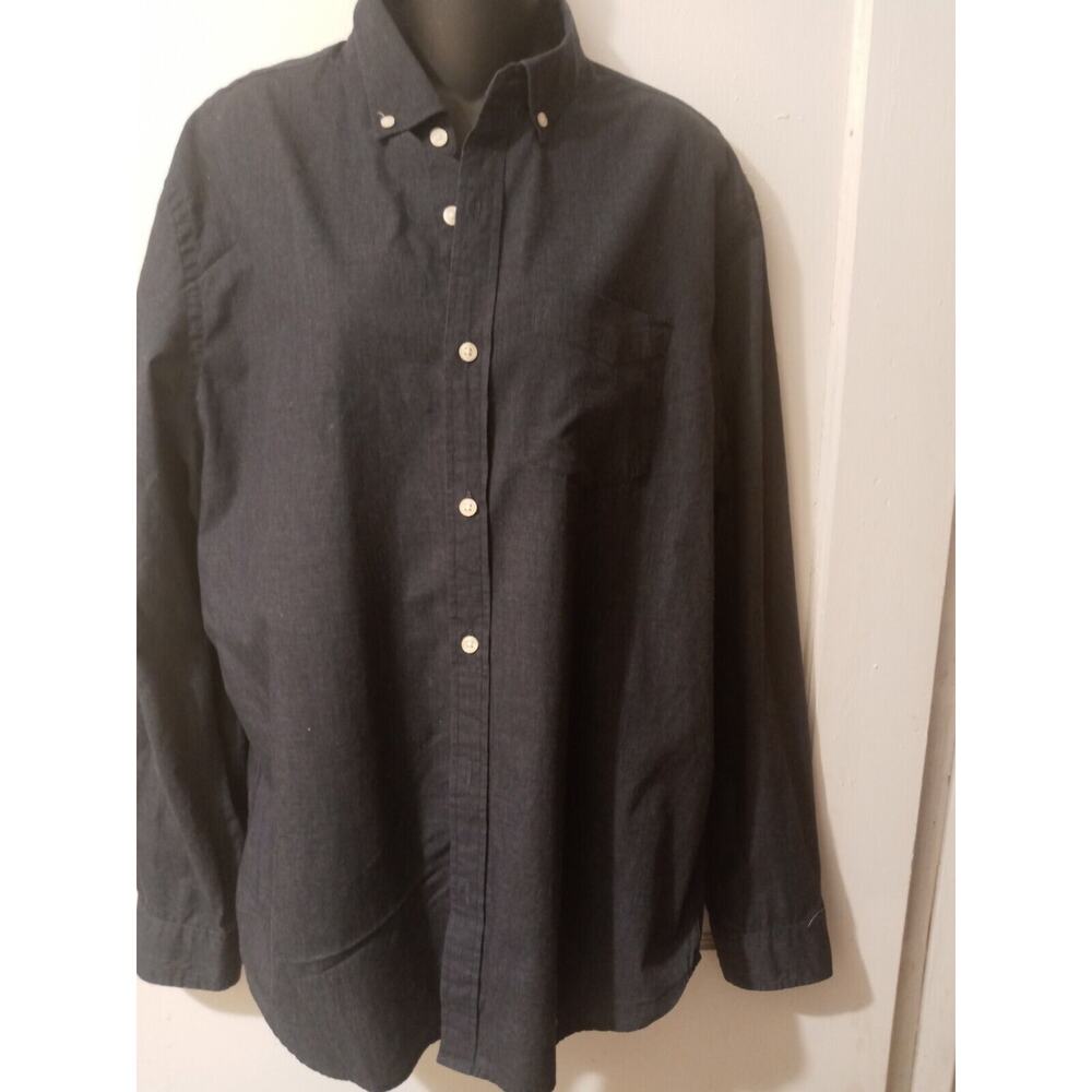 Old Navy Man Size M Black Button Up Casual Short Sleeve Shirt Slim Fit